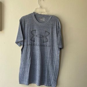 Under armour mens tee shirt size S.